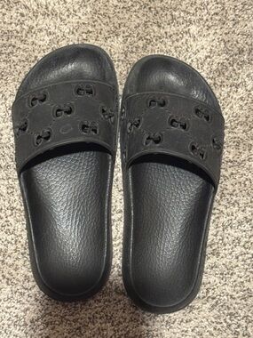 Gucci Black Slide Sandals with GG Cutout Strap